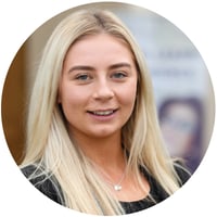 chloe-oram